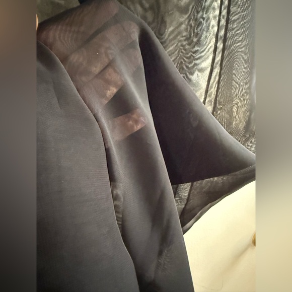 Chic Sheer Black Wrap - Picture 2 of 12